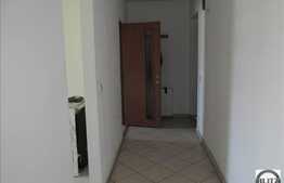 Apartament decomandat cu 1 camera, 40 mp! Complet mobilat! Zona strazii Eroilor!