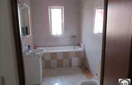 Apartament decomandat cu 1 camera, 40 mp! Complet mobilat! Zona strazii Eroilor!