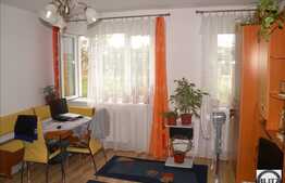 1 camera de vanzare + loc parcare, zona Spitalul Stanca