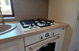 Apartament lux 2 camere, 52mp, balcon si parcare, zona Cetatii