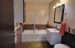 Apartament 2 camere, 67 mp, etaj intermediar, zona Plopilor