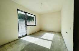 Apartament de 3 camere, 76 mp, etaj intermediar, zona Subcetate