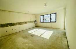 Apartament de 3 camere, 76 mp, etaj intermediar, zona Subcetate