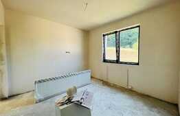 Apartament de 3 camere, 76 mp, etaj intermediar, zona Subcetate