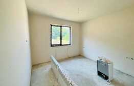 Apartament de 3 camere, 76 mp, etaj intermediar, zona Subcetate