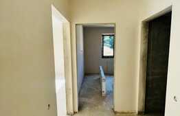 Apartament de 3 camere, 76 mp, etaj intermediar, zona Subcetate