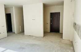 Apartament de 3 camere, 76 mp, etaj intermediar, zona Subcetate