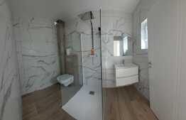 Apartament 3 camere, 71 mp, balcon, parcare, lux, Teilor