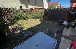 Apartament de 2 camere, 35 mp, 40 mp grădina, parcare, zona Terra