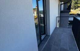 Apartament de 2 camere, 43 mp, etaj intermediar, parcare, zona Dontah park