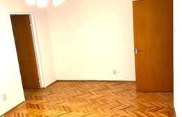 Apartament luminos cu 2 camere, 50mp utili, etaj intermediar, zona Piata Dacia 