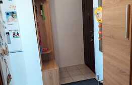 Garsonieră, 40 mp, decomandată, balcon, la 2 minute de Piața Astra