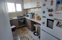 Garsonieră, 40 mp, decomandată, balcon, la 2 minute de Piața Astra