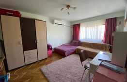 Apartament 3 camere, decomandat, 68 mp, cu parcare, zona Plopilor