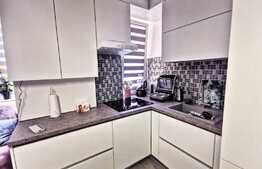 Apartament de 2 camere, 55 mp, parcare, zona strazii Horea 