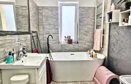 Apartament de 2 camere, 55 mp, parcare, zona strazii Horea 