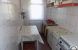 Apartament 3 camere, 55 mp, parcare, zona Minerva