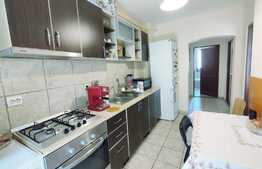 Apartament 2 camere, decomandat, 50 mp, parcare,  zona Eroilor