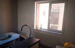 Apartament de 2 camere, circular, în curs de renovare, zona Vlahuță