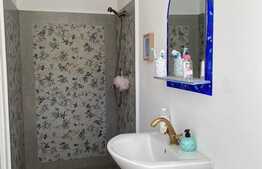 Pensiune / vila , 12 camere , valea prahovei . 