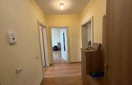 Apartament 2 camere, 50 mp, 2 balcoane inchise, parcare, zona Eroilor