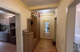 Apartament 2 camere, 50 mp, 2 balcoane inchise, parcare, zona Eroilor