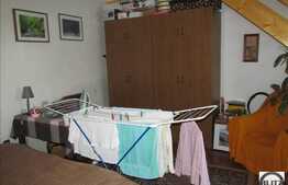 Vanzare apartament 2 camere, 34 mp utili, zona Decebal, cu scara interioara