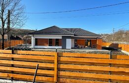 Casa individuala 120 mp, 700 mp teren, cu CF, zona Dezmir