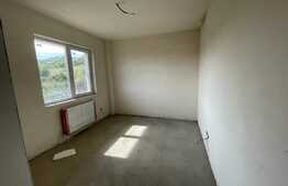 Apartament 3 camere, parcare subterana, zona Sesul de sus