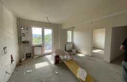 Apartament 3 camere, parcare subterana, zona Sesul de sus