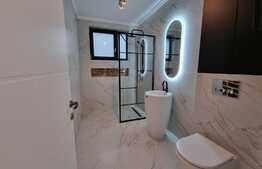 Apartament de 2 camere, 56 mp, etaj intermediar, la cheie, zona Vivo