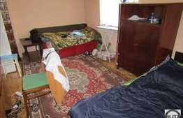 Garsoniera, 30 mp, decomandata, zona Bulevardului 21 Decembrie