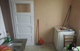 Garsoniera, 30 mp, decomandata, zona Bulevardului 21 Decembrie