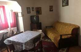 Garsoniera 30 mp, etaj intermediar, zona Racadau