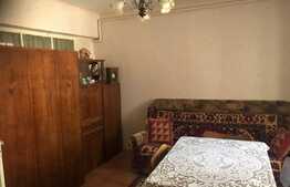 Garsoniera 30 mp, etaj intermediar, zona Racadau