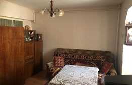 Garsoniera 30 mp, etaj intermediar, zona Racadau