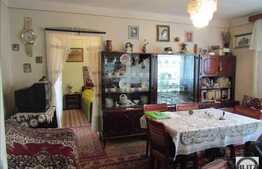 Apartament 2 camere, 44 mp, etaj intermediar, parcare, zona centrala