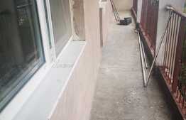 Apartament de 2 camere, 48 mp, semidecomandat, balcon spațios, zona Astra