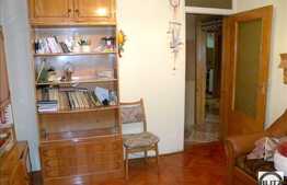 Apartament 3 camere decomandate, etaj intermediar, zona strazii dejului