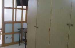 Vanzare garsoniera 29 mp, etaj intermediar, garaj, zona strazii Calea Floresti