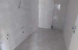 Apartament 3 camere, 78mp, terasa 14mp, loc de parcare, zona Eroilor