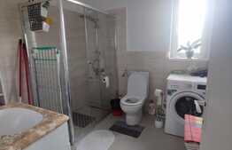 Apartament decomandat, 2 camere, 53 mp, parcare, zona Terra