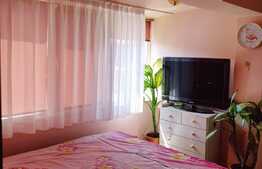 Apartament 2 camere, 58 mp, 2 balcoane inchise, parcare, zona Eroilor