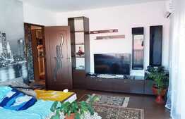 Apartament 2 camere, 58 mp, 2 balcoane inchise, parcare, zona Eroilor