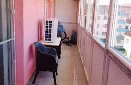 Apartament 2 camere, 58 mp, 2 balcoane inchise, parcare, zona Eroilor