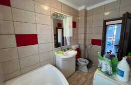 Apartament 2 camere, 50 mp, 3 balcoane, parcare, zona Eroilor