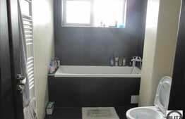 De vanzare 2 camere, 51 mp, terasa de 13.06 mp! Zona Porii! A.C.! Imobil NOU!