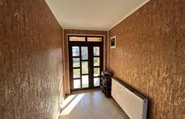 Casa la cheie, 300 mp utili, teren 2400 mp, Apahida