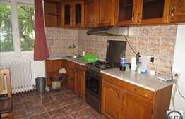 Apartament 3 camere, 68 mp, boxa, zona Aleea Clabucet