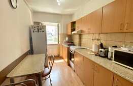 Apartament 3 camere, decomandat, parcare, zona Expo Transilvania